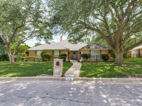 7236 Johnstone Ln, Fort Worth, TX 76133