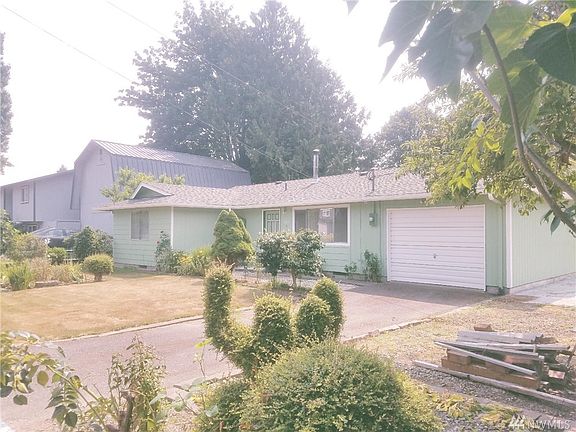 2nd image of 6661 NE Geneva St