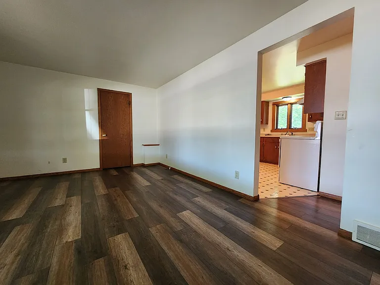 1736 E Amelia St — Photo 2