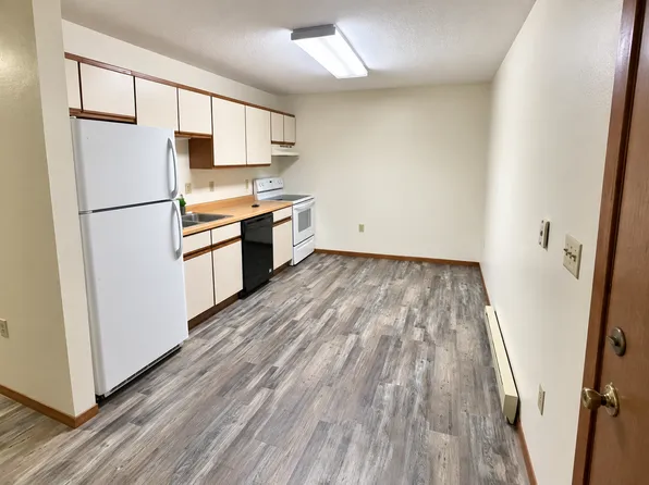 Briar Lane, 805-807 Briar Ln #811, Altoona, WI 54720