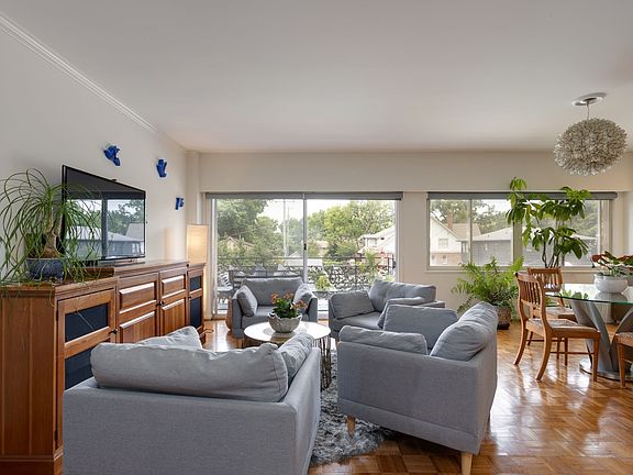 2nd image of 4200 W End Ave APT 302