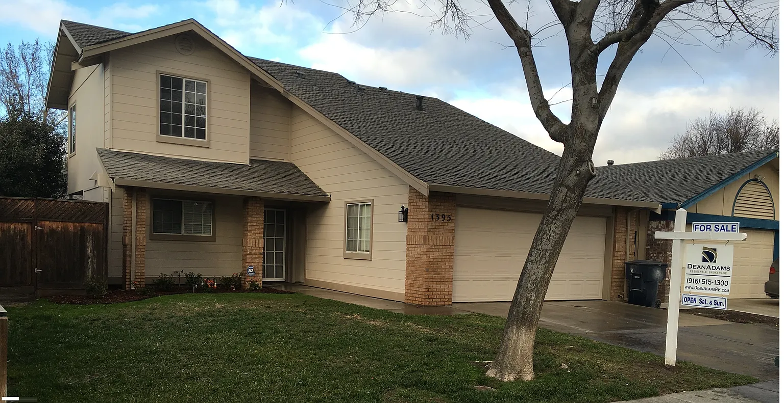 1395 Christina Dr photo 1