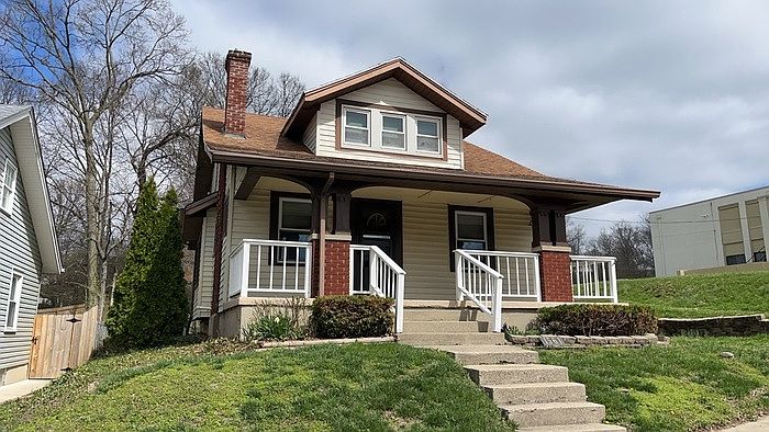 1st image of 1561 Sacramento Ave