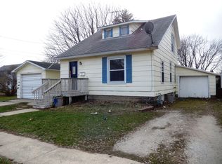 207 N Walnut St, Sumner, IA 50674