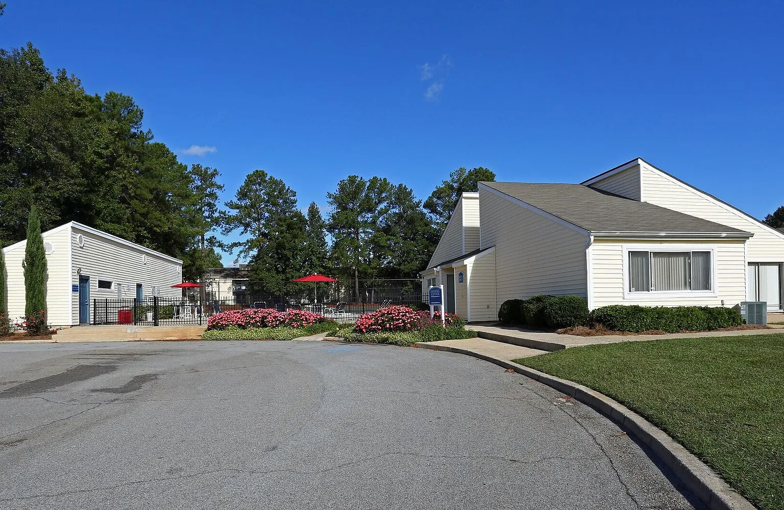 Harbour Landing — Photo 2