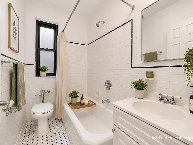 124 E 24th St #1J — Photo 4