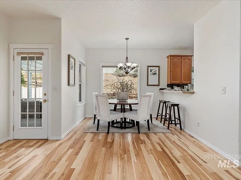 806 S Gray Eagle Way — Photo 6