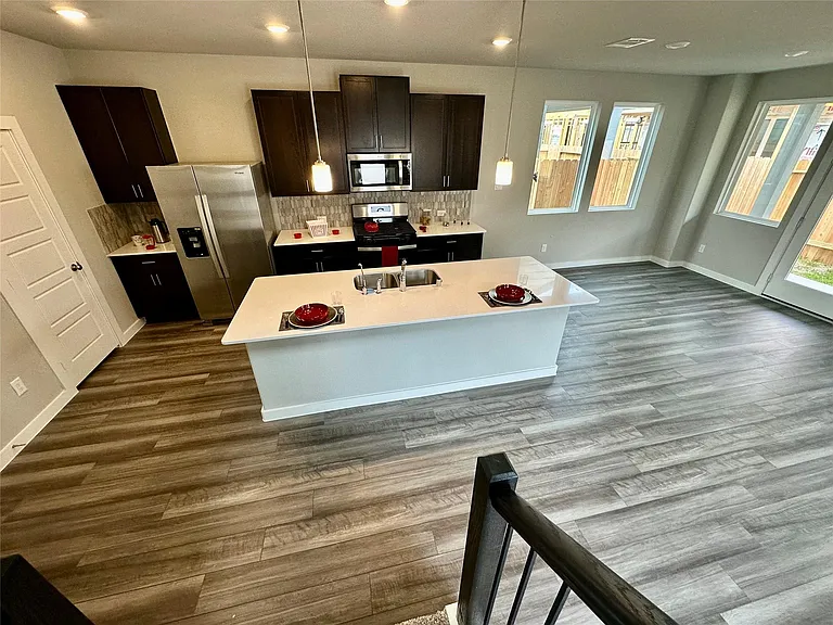 3121 Moontide Ln — Photo 4