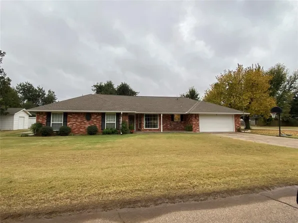 519 W Jackson St, Crescent, OK 73028