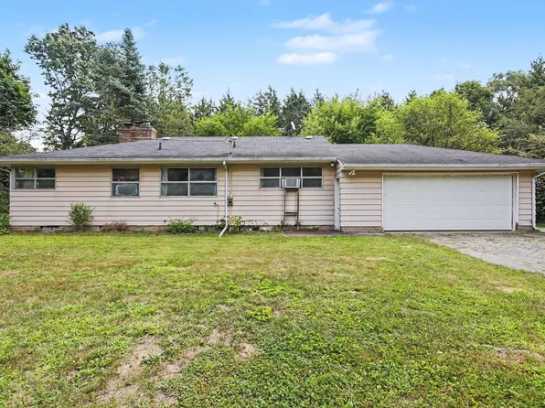 34053 20th Ave, Gobles, MI 49055