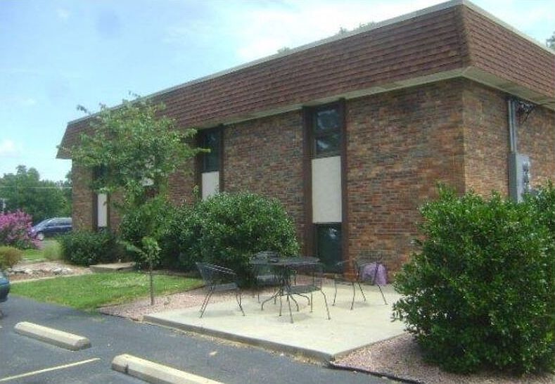 2nd image of 1 Sunset Dr APT 7