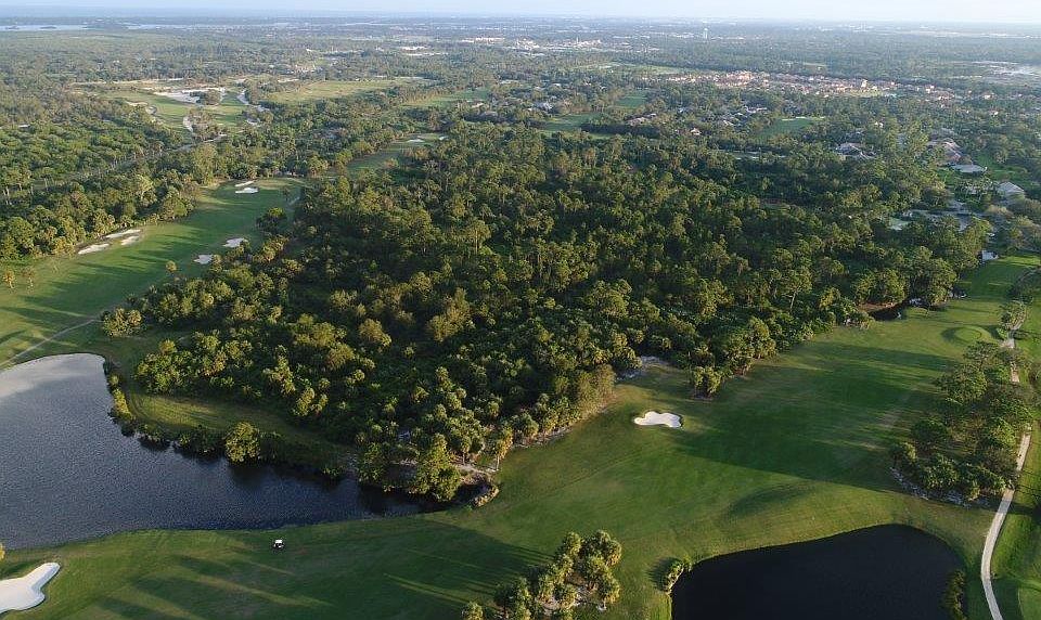 1st image of Clubhouse Dr
