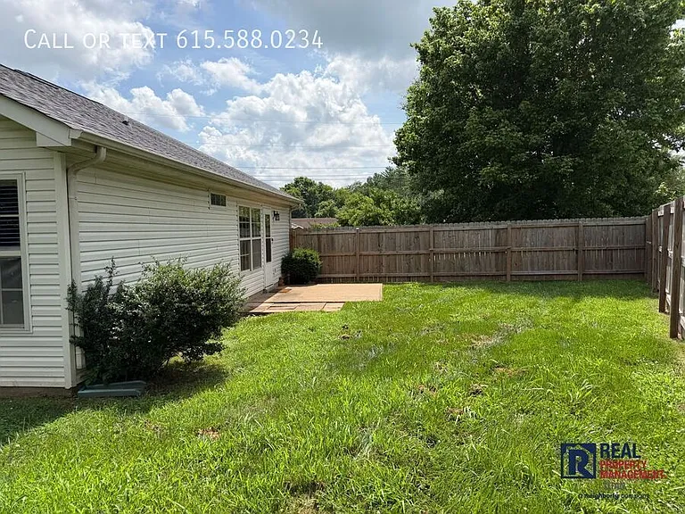 2824 Canary Ct — Photo 17
