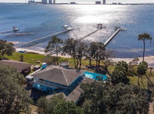 8033 Newport St, Navarre, FL 32566