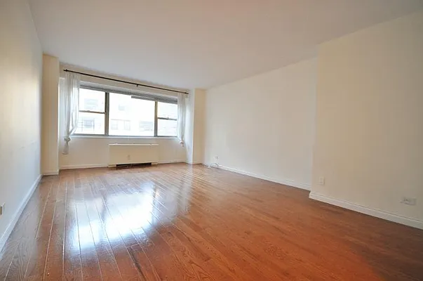 Rented by Keller Williams NYC | media 11