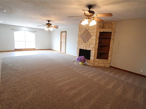 5th image of 6920 Arborbrook Dr