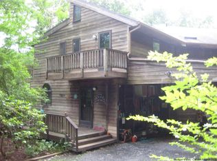 906 Wittenberg Rd, Mount Tremper, NY 12457