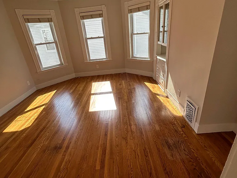 83 Flint St #2 — Photo 25