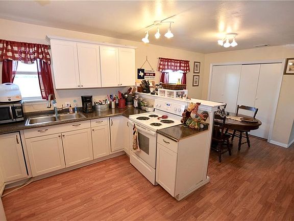3rd image of 2617 County Road 2136