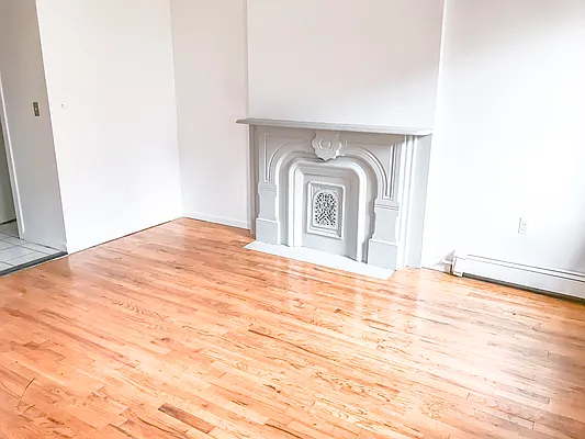 Rented by Compass | media 14