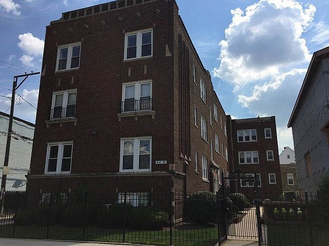1st image of 1839 N Monticello Ave APT 1W
