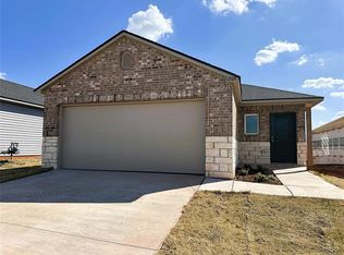 1209 Clydesdale Dr, Guthrie, OK 73044