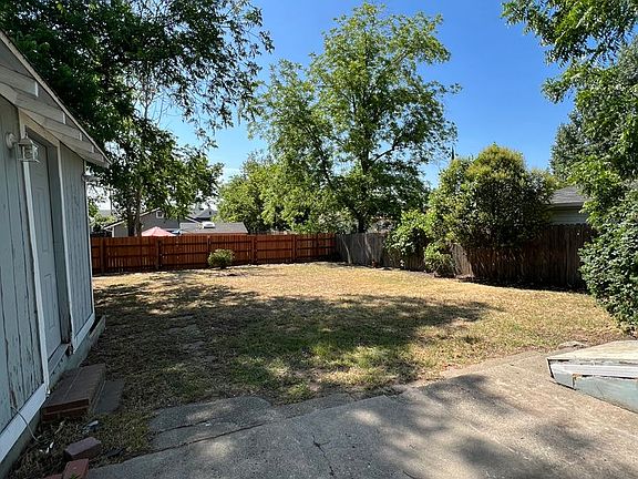 4th image of 311 Berkley Ave