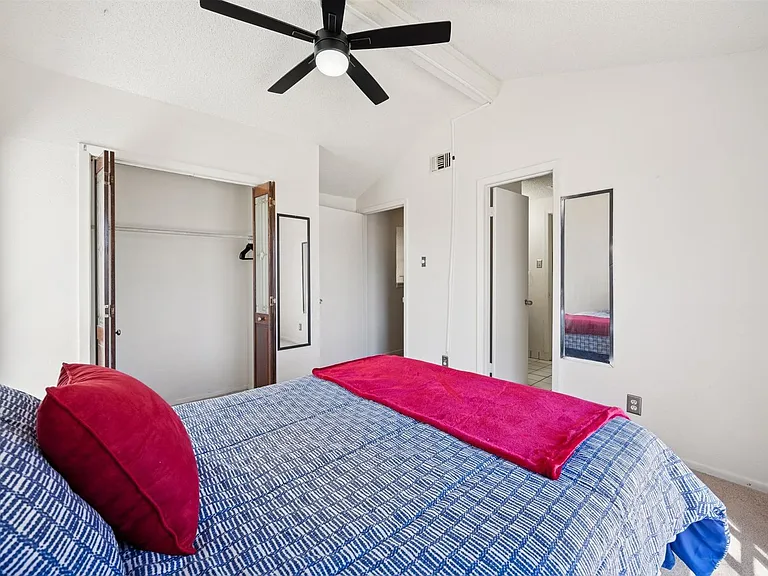 4814 Misty Slope Ln — Photo 10