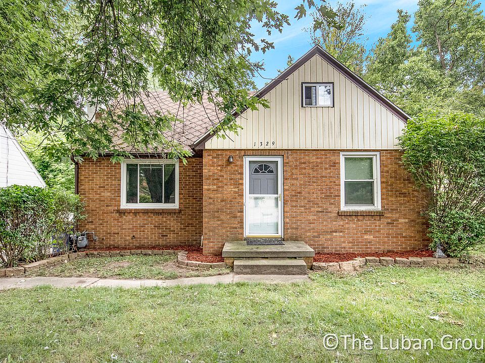1st image of 1329 Ball Ave NE