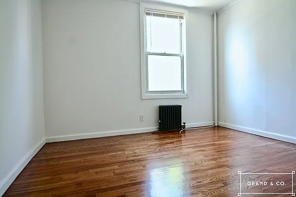 Rented by Grand & Co. | media 17