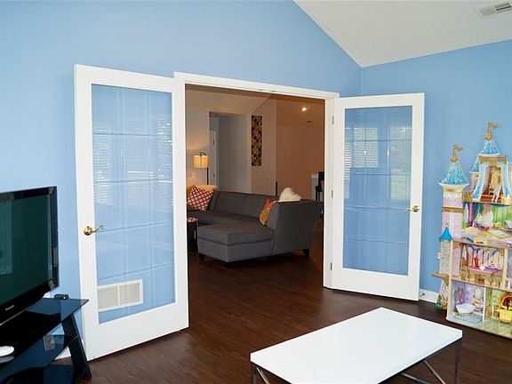 5th image of 5205 Redford Dr Unit 124