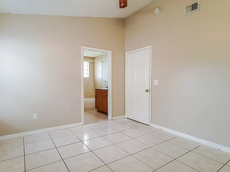 3744 Dartford Dr — Photo 9