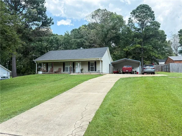 1138 County Road 193, Valley, AL 36854