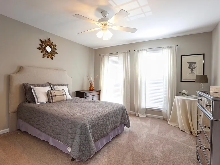1810 Candlewood Ct #102 — Photo 2