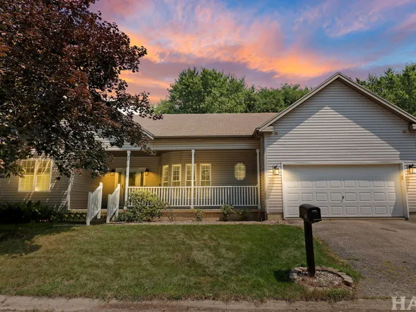 3812 Parkway Ln, Zion, IL 60099