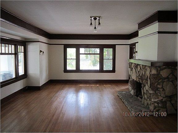 3rd image of 1267 N Garfield Ave