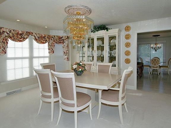 5th image of 8114 Palomino Dr