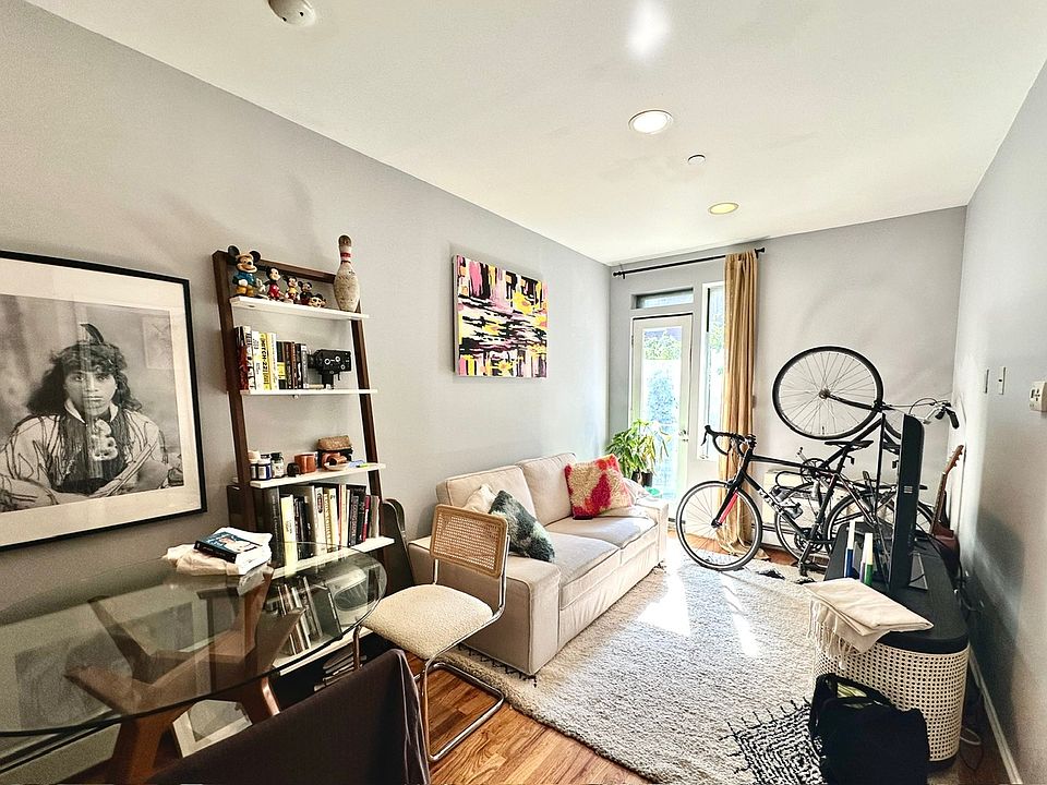 1st image of 1095 Bedford Ave APT 3