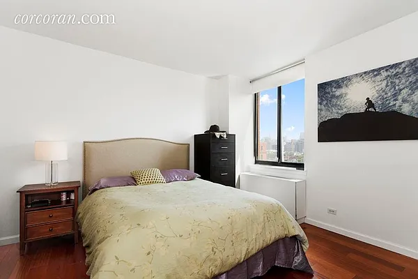 Rented by Corcoran | media 23