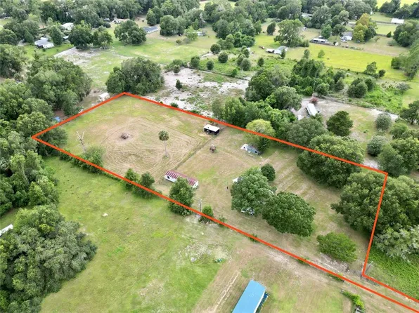 2840 NE 135th St, Anthony, FL 32617