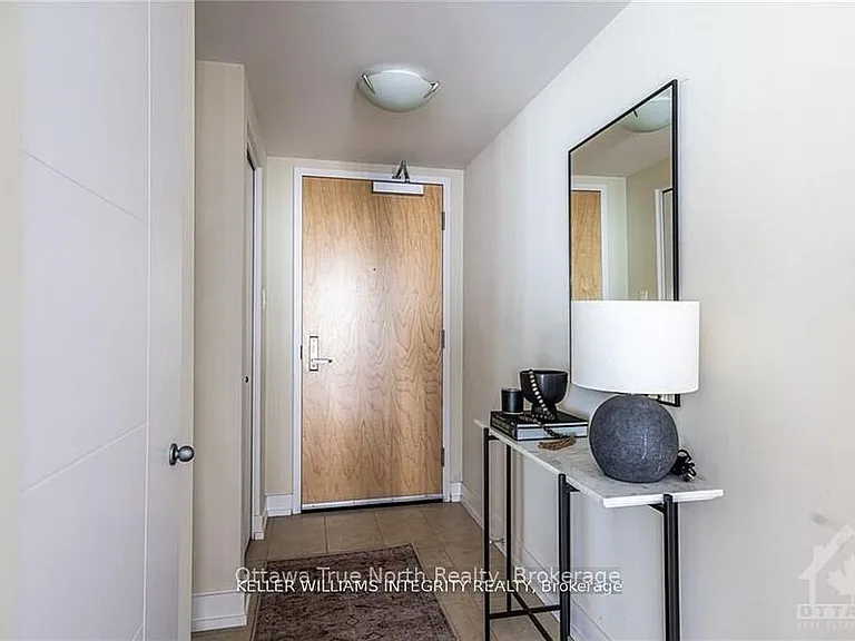 40 Nepean St #2201 — Photo 3