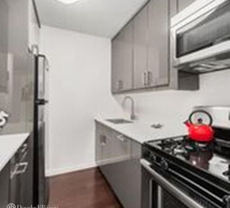1st image of 2021 Broadway #15B