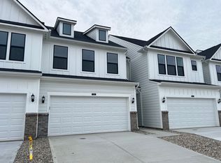3246 Arabian Ln, Zionsville, IN 46077