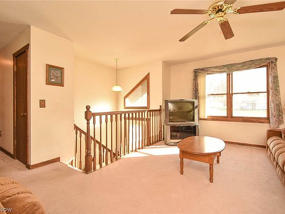 5th image of 520 Eldon Dr NW