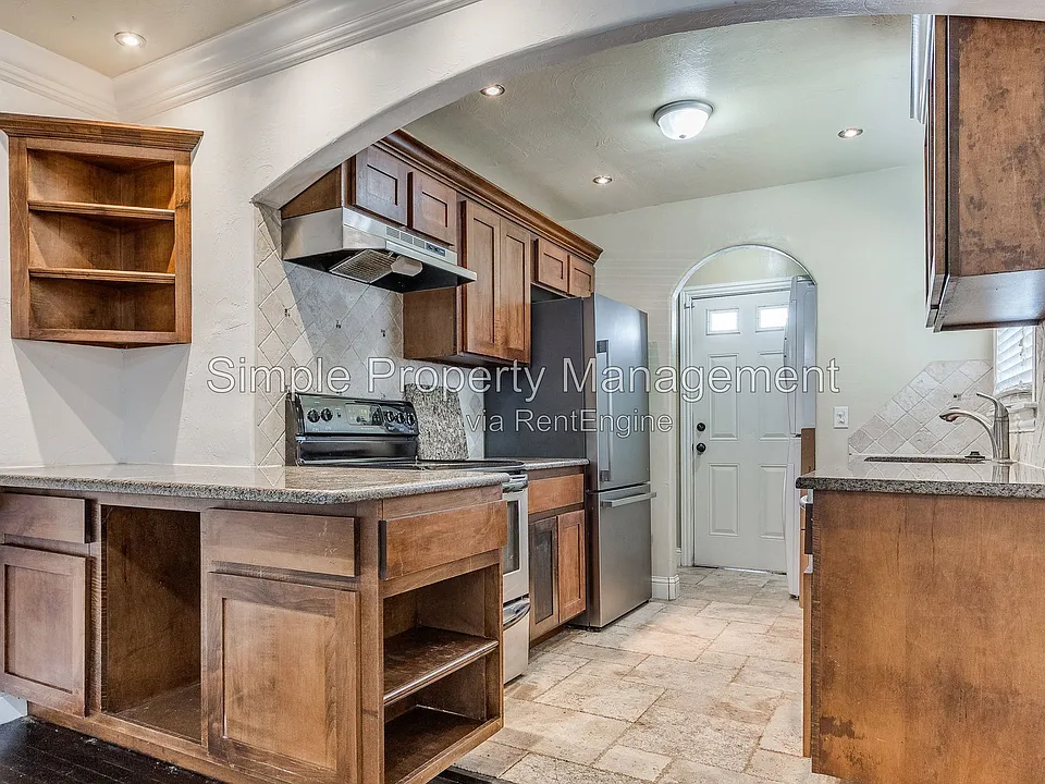 2640 NW 33rd St