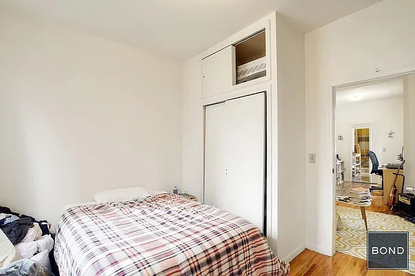 Rented by Bond New York | media 19