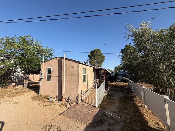 2nd image of 2954 Desert St Unit B