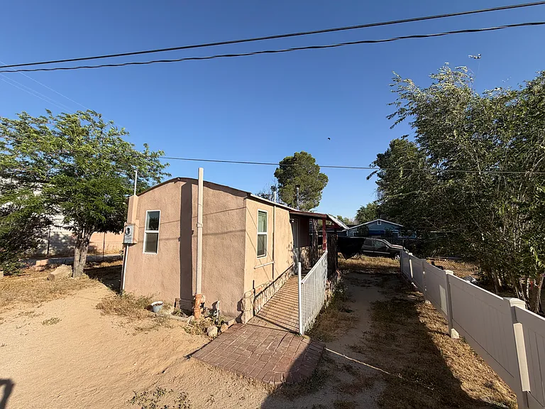 2954 Desert St #B — Photo 1