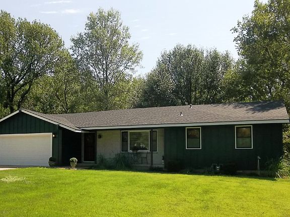 4th image of 21035 Lakewood Ln