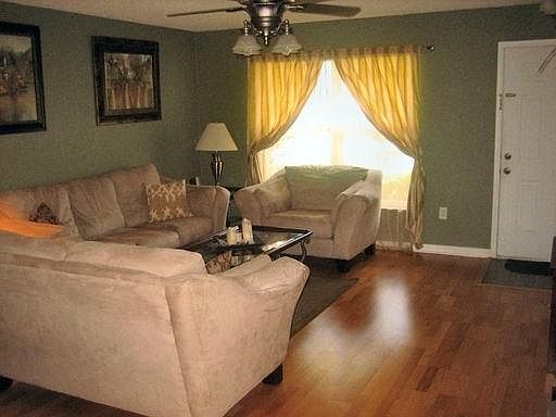4th image of 1409 Golf Ave